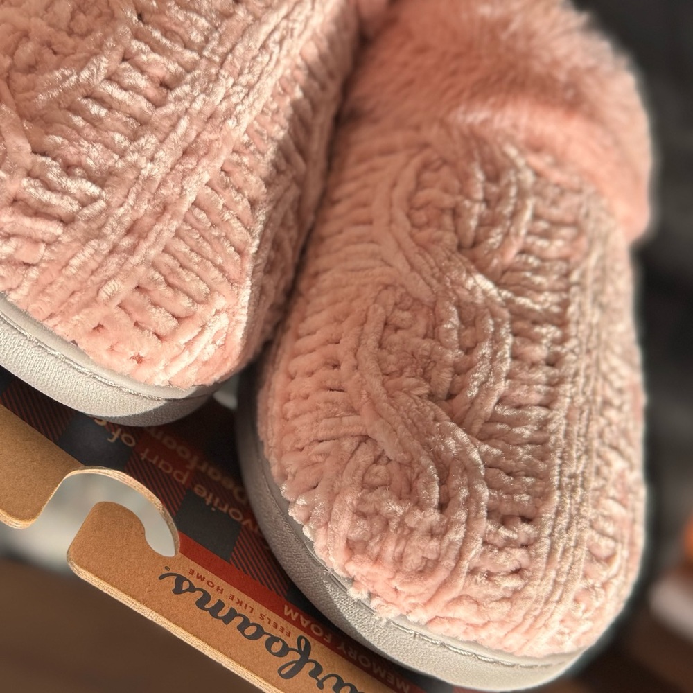 Dearfoams Fuzzy Slippers Chenille Faux Fur Cuff Pink Size Large (9-10)